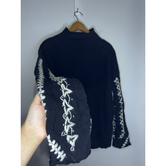 FRENCH CONNECTION Ella Embroidered Pattern sweater, black and white - Picture 5 of 8
